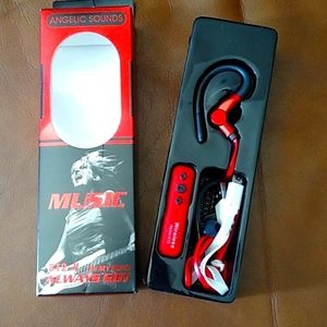 Wireless earbuds